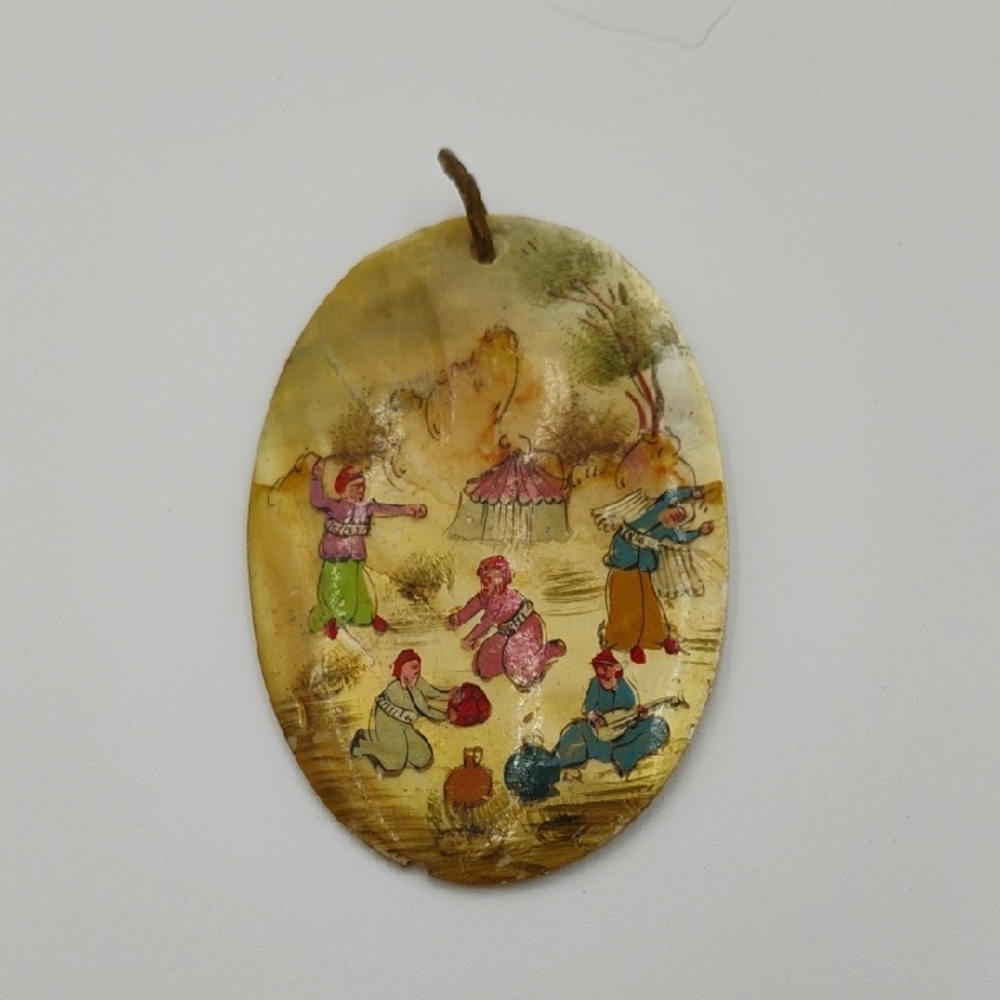 Parisian Mother Of Pearl Hand-Painted Oval Pendant